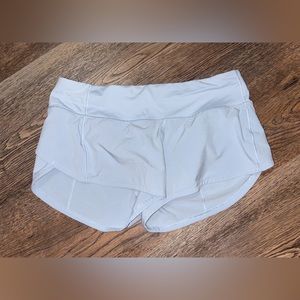LULULEMON size 4, 2.5 speed up PASTEL BLUE shorts